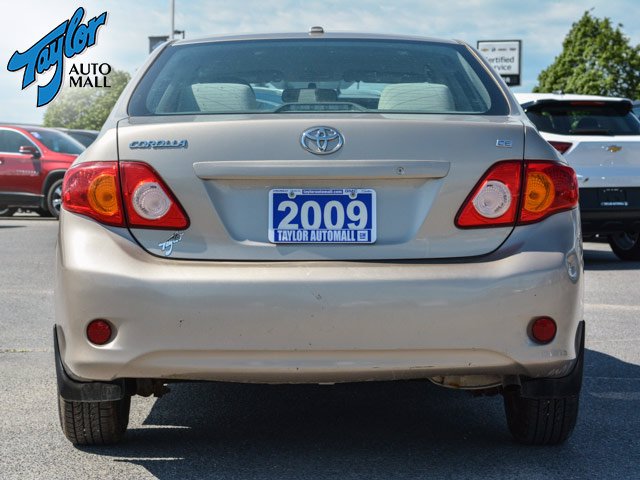 Pre-Owned 2009 Toyota Corolla Base FWD 4dr Car